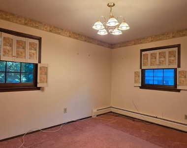 12 Palisades Court - Photo Thumbnail 8