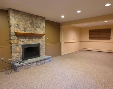 12 Palisades Court - Photo Thumbnail 11