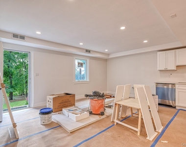 306 Clinton Avenue - Photo Thumbnail 8