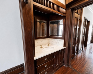 205 E Prospect Avenue - Photo Thumbnail 15