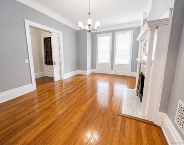 205 E Prospect Avenue - Photo Thumbnail 4