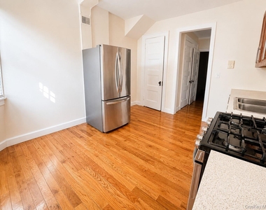 205 E Prospect Avenue - Photo Thumbnail 10
