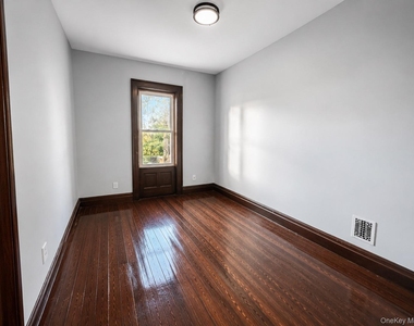 205 E Prospect Avenue - Photo Thumbnail 24