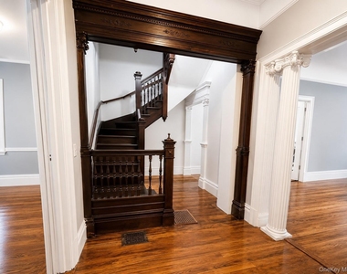 205 E Prospect Avenue - Photo Thumbnail 12