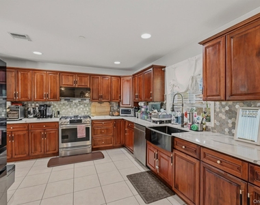 42 Leonard Street - Photo Thumbnail 8