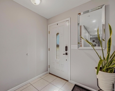 42 Leonard Street - Photo Thumbnail 2