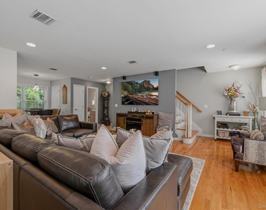 42 Leonard Street - Photo Thumbnail 6