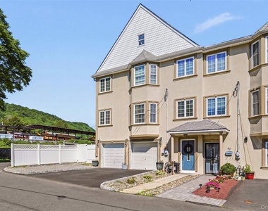 42 Leonard Street - Photo Thumbnail 1