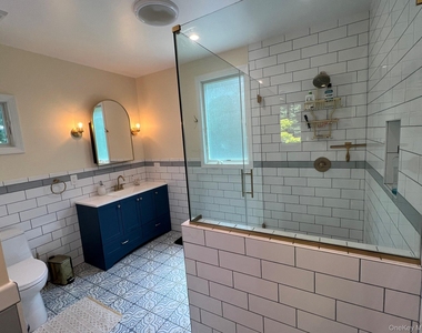 23 Craig Drive - Photo Thumbnail 5