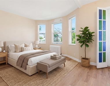 82 Quinby Avenue - Photo Thumbnail 28