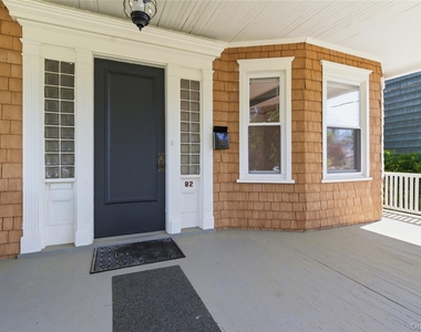 82 Quinby Avenue - Photo Thumbnail 2