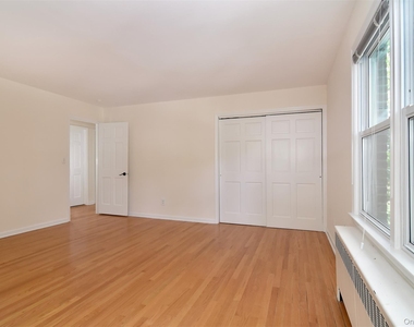 74 Briary Road - Photo Thumbnail 10