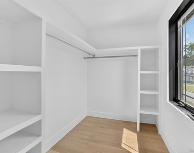 23 Hudson Avenue - Photo Thumbnail 17