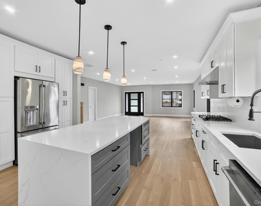 23 Hudson Avenue - Photo Thumbnail 5
