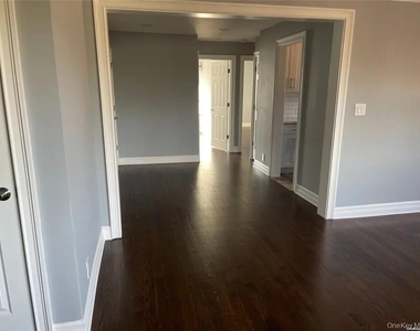 14 Linden Street - Photo Thumbnail 2