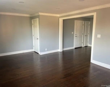 14 Linden Street - Photo Thumbnail 5