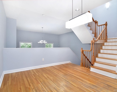 152 Broadway - Photo Thumbnail 9