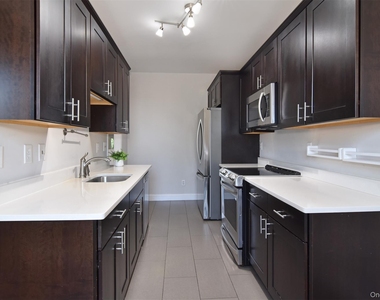 152 Broadway - Photo Thumbnail 15