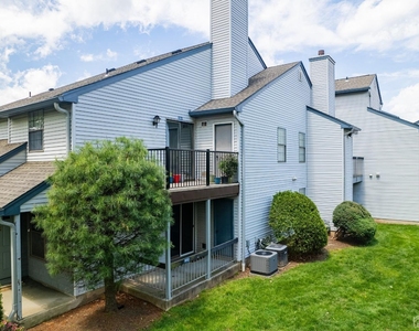 1612 Woodbridge Commons Way - Photo Thumbnail 18