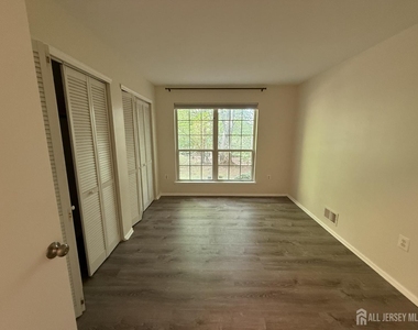 95 Sapphire Lane - Photo Thumbnail 11