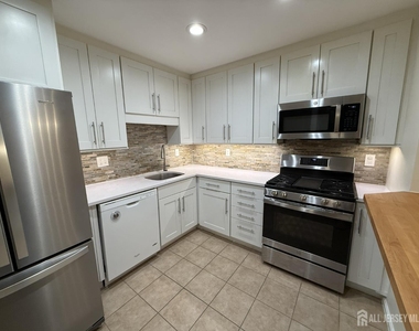 95 Sapphire Lane - Photo Thumbnail 7