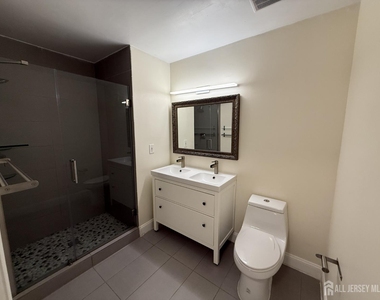 95 Sapphire Lane - Photo Thumbnail 16