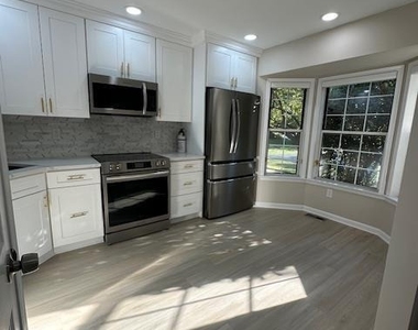 1 John Adams Court - Photo Thumbnail 5