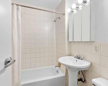 352 Cathedral Parkway - Photo Thumbnail 7