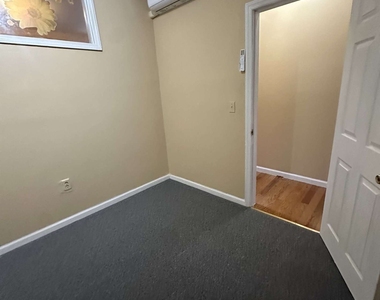 784 Garden Street - Photo Thumbnail 2