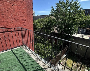 784 Garden Street - Photo Thumbnail 6