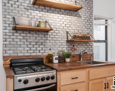 177 Thompson Street - Photo Thumbnail 3