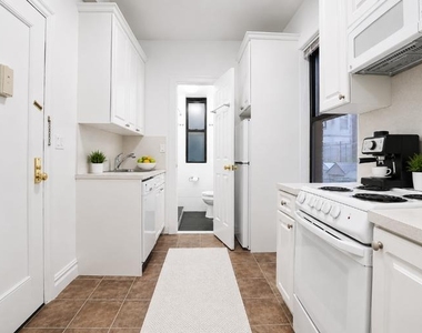 900 W End Avenue - Photo Thumbnail 1