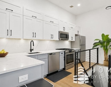 841 Dekalb Avenue - Photo Thumbnail 10