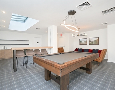264 Webster Avenue - Photo Thumbnail 14