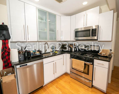 23-15 Astoria Boulevard - Photo Thumbnail 1