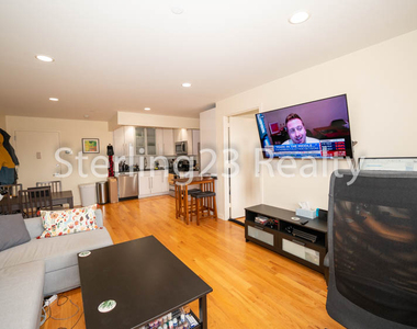 23-15 Astoria Boulevard - Photo Thumbnail 8