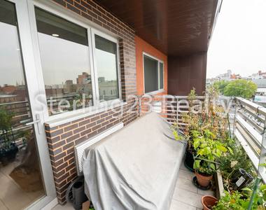 23-15 Astoria Boulevard - Photo Thumbnail 5