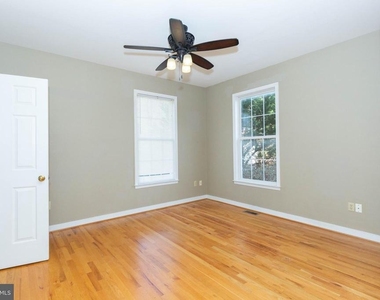 180 Muirfield Court - Photo Thumbnail 5