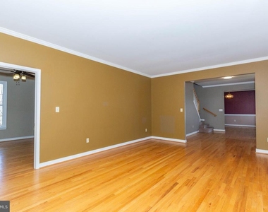 180 Muirfield Court - Photo Thumbnail 8