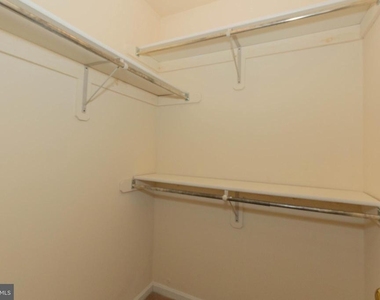 180 Muirfield Court - Photo Thumbnail 37