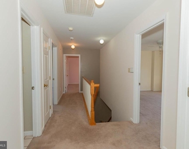 180 Muirfield Court - Photo Thumbnail 31