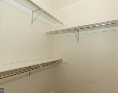 180 Muirfield Court - Photo Thumbnail 28