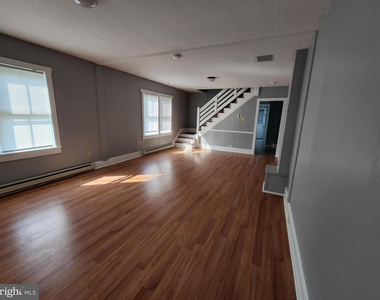 105 George Street N - Photo Thumbnail 6