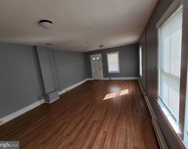 105 George Street N - Photo Thumbnail 7