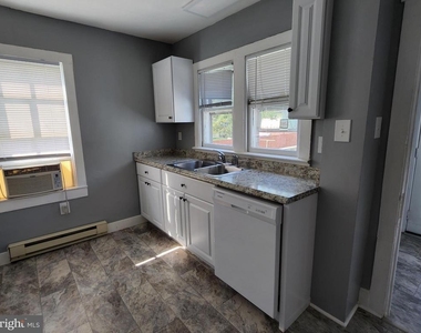 105 George Street N - Photo Thumbnail 4