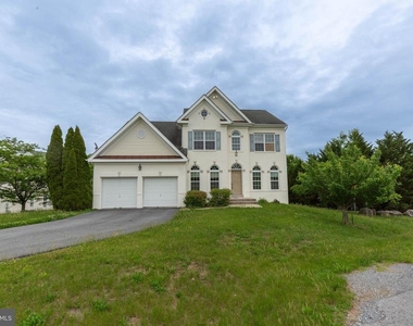 391 Sheerer Drive - Photo Thumbnail 1