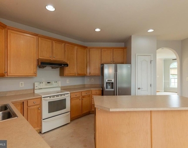 391 Sheerer Drive - Photo Thumbnail 15
