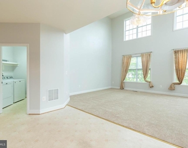 391 Sheerer Drive - Photo Thumbnail 4