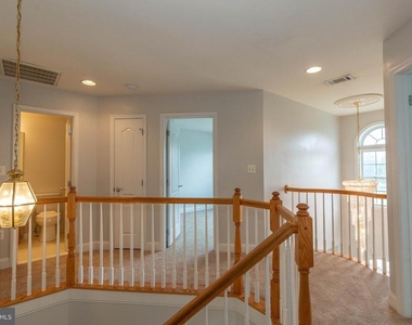391 Sheerer Drive - Photo Thumbnail 16