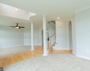 391 Sheerer Drive - Photo Thumbnail 5